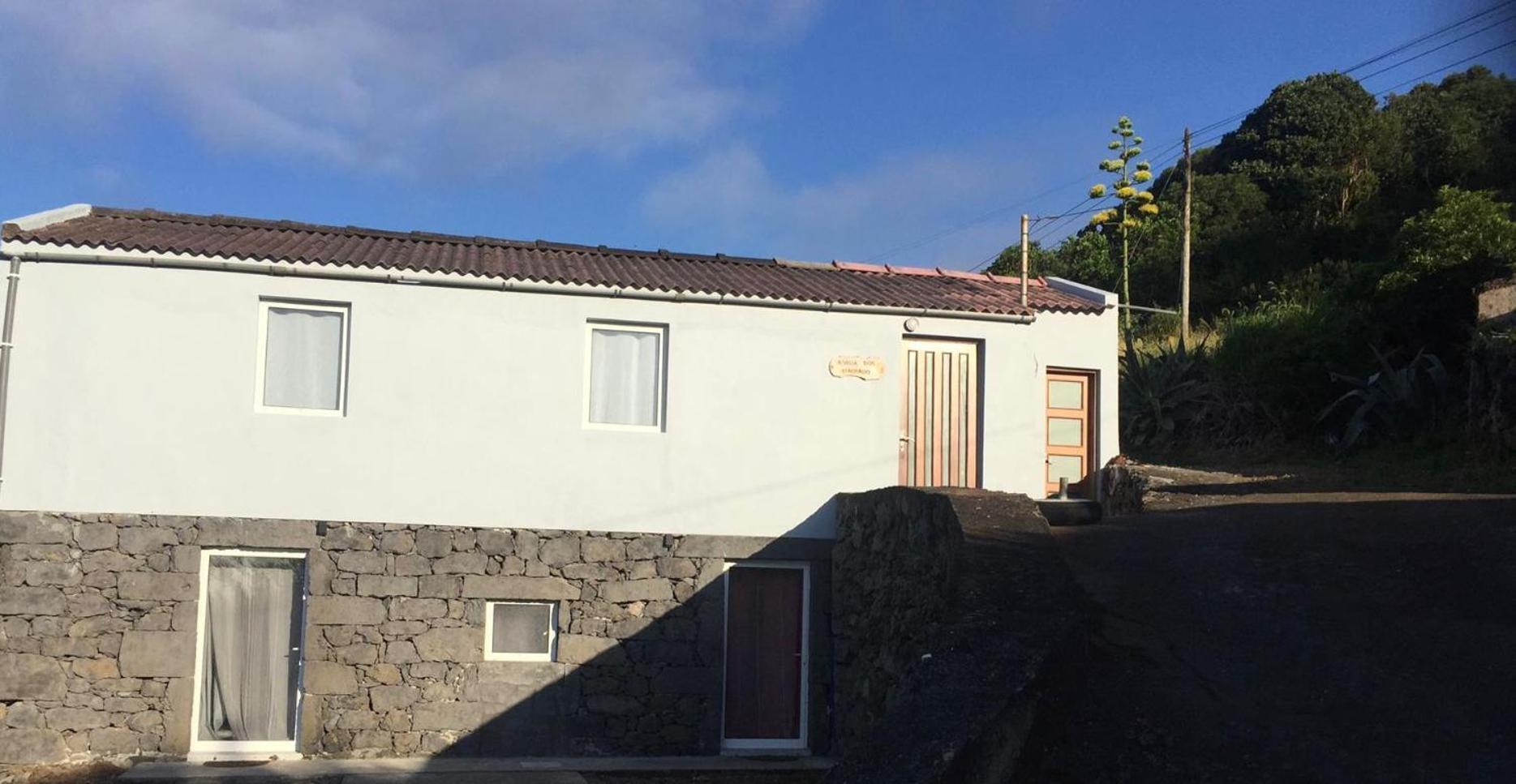 Villa Vigia Dos Machados Lajes do Pico Esterno foto
