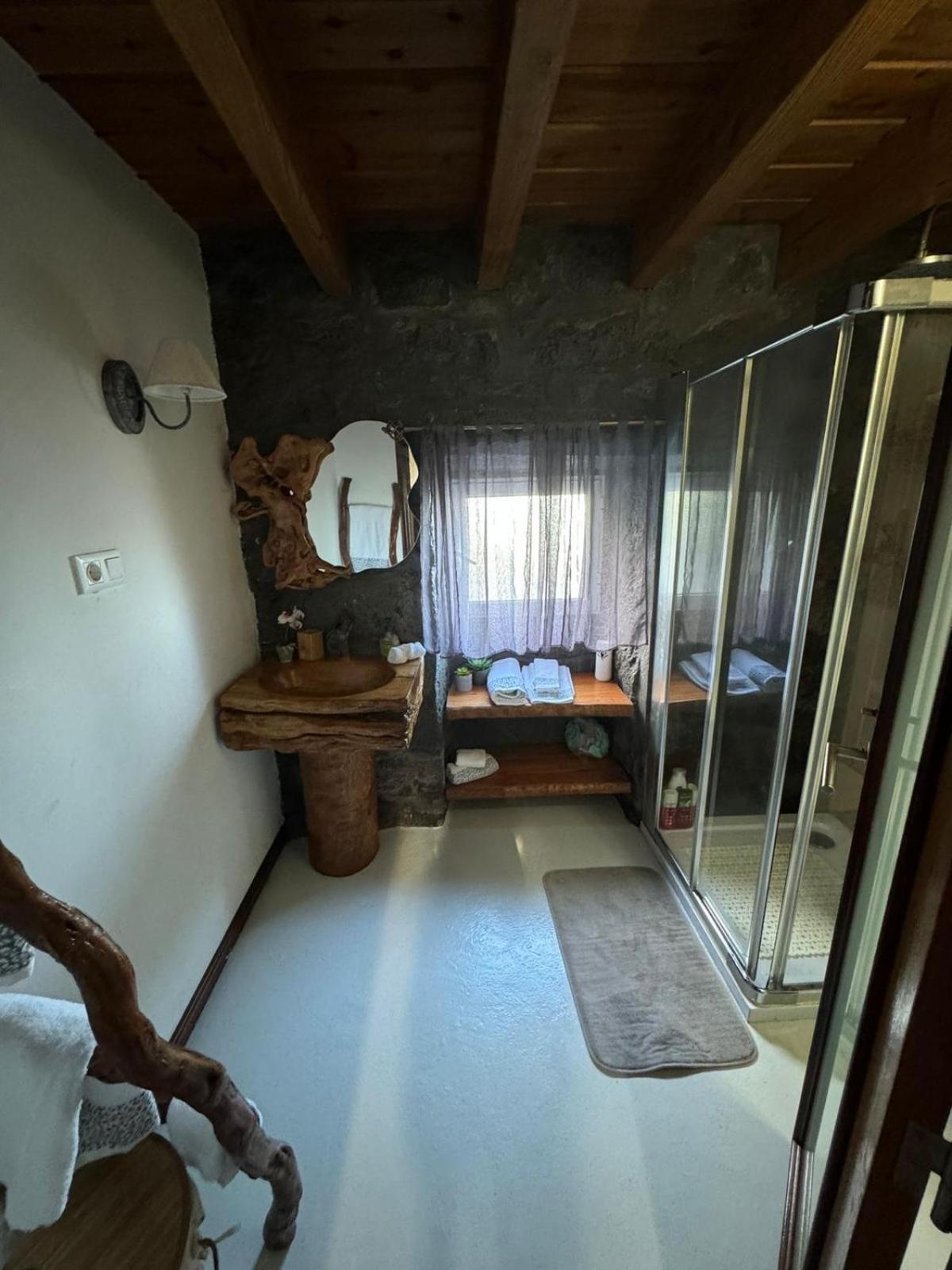 Villa Vigia Dos Machados Lajes do Pico Esterno foto